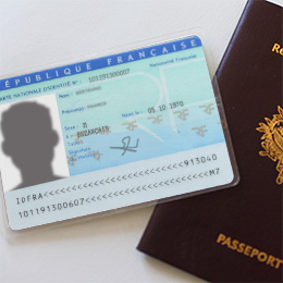 les pièce d'identités passeport, carte d'identitée